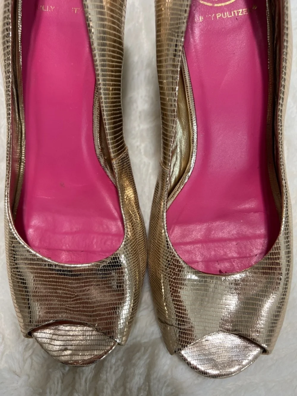 Lilly Pulitzer Gold Peep Toe Wedge Heels Size 8.5 Metallic Snakeskin